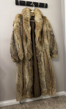 Vintage (1986) Coyote fur long coat, small to medium based on measurements.